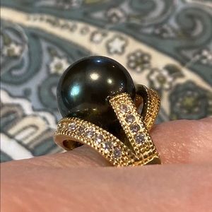 Faux black pearl ring
